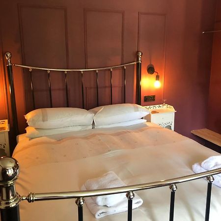 Twin Oaks Guest House 캐드남 외부 사진