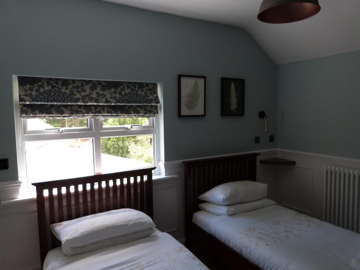Twin Oaks Guest House 캐드남 외부 사진