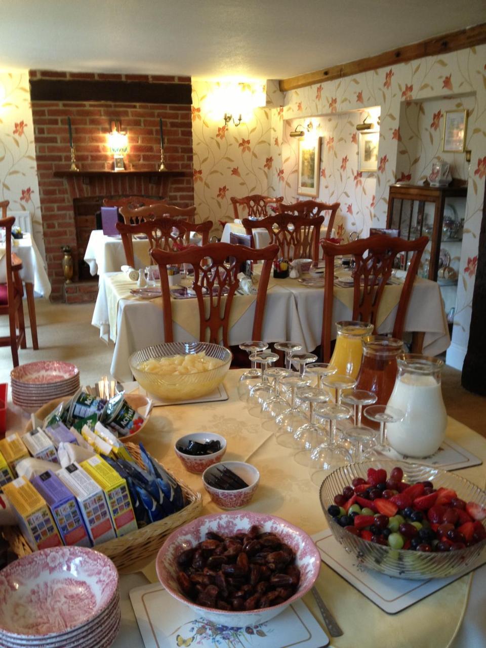 Twin Oaks Guest House 캐드남 외부 사진